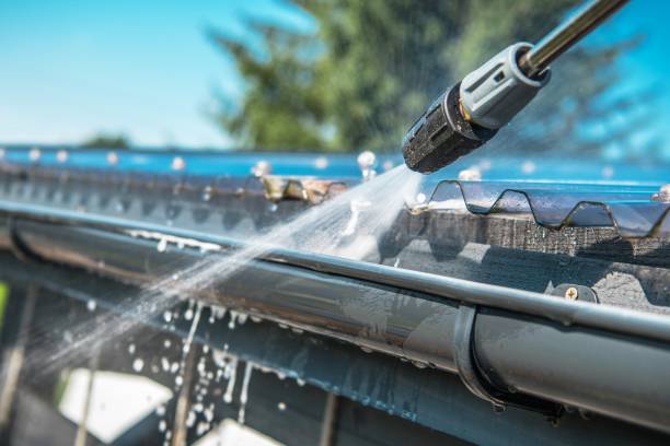 Best Concrete Pressure Washing  in Aztec, NM
