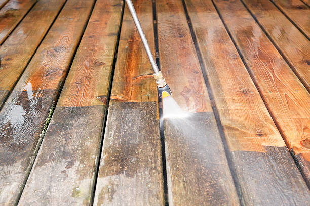 Best Commercial Pressure Washing  in Aztec, NM